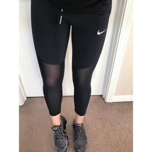 Nike Woman’s Epic Lux Tight - New!